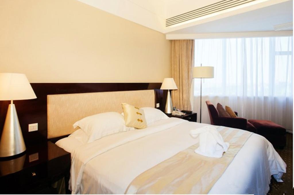 Tienyow Grand Hotel Haikou  Chambre photo