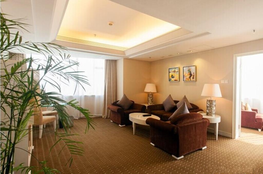 Tienyow Grand Hotel Haikou  Chambre photo